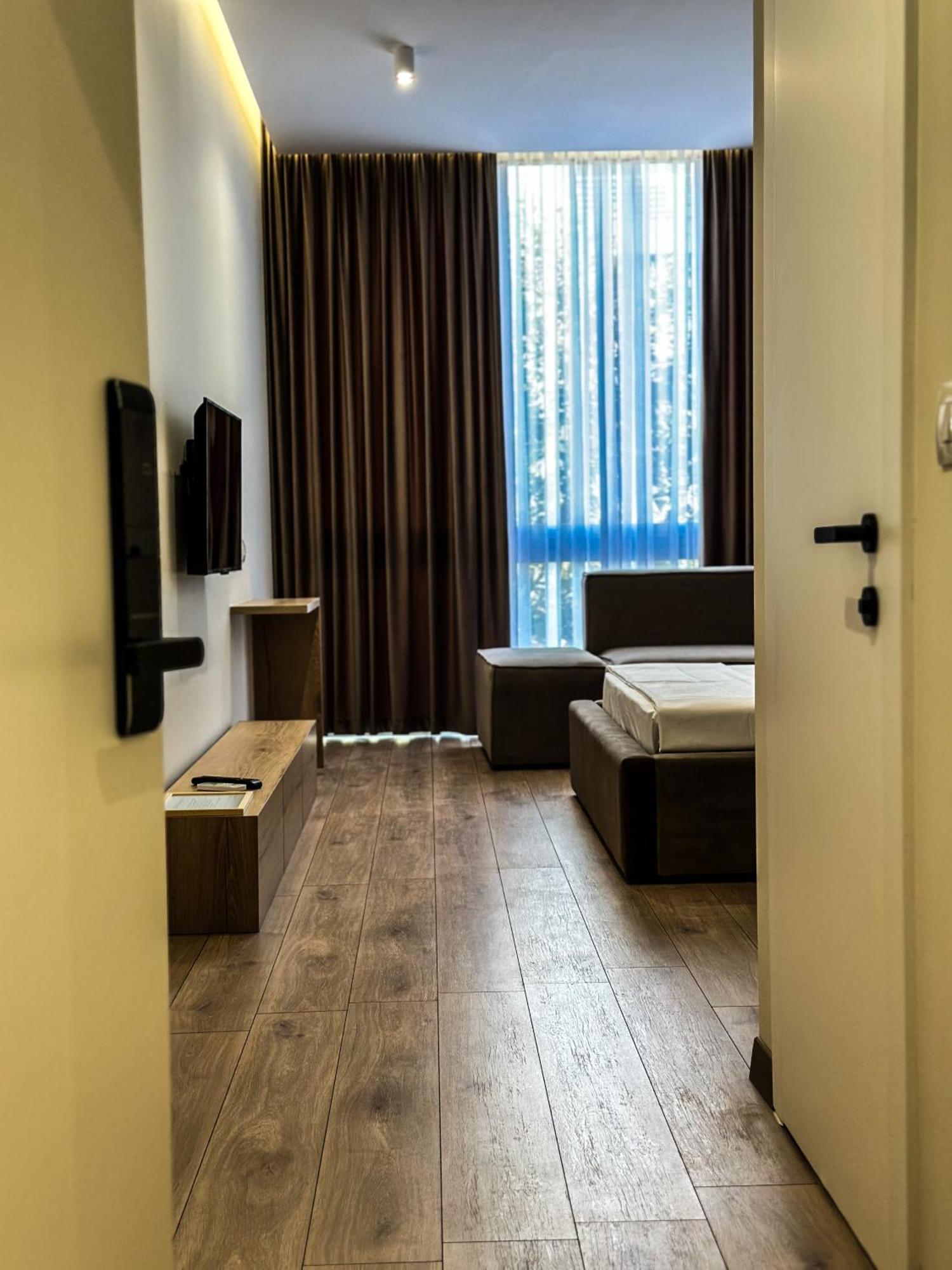 Alexander Rooms & Apartments Драч Екстериор снимка