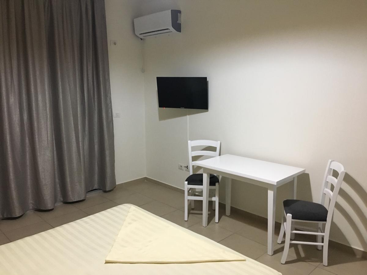 Alexander Rooms & Apartments Драч Екстериор снимка