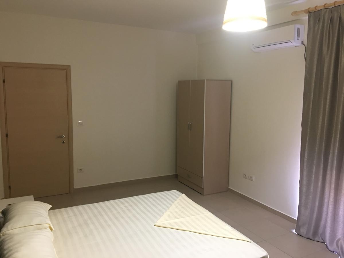 Alexander Rooms & Apartments Драч Екстериор снимка