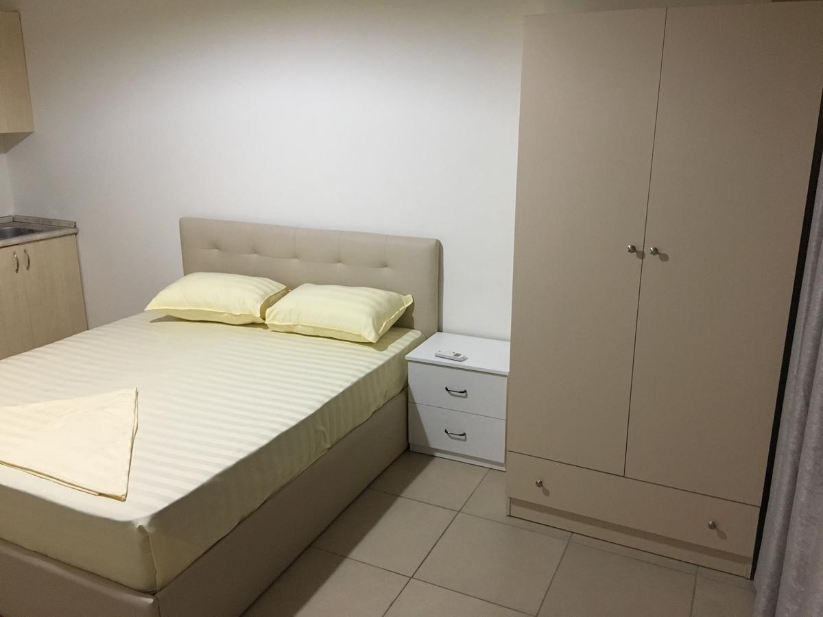 Alexander Rooms & Apartments Драч Екстериор снимка