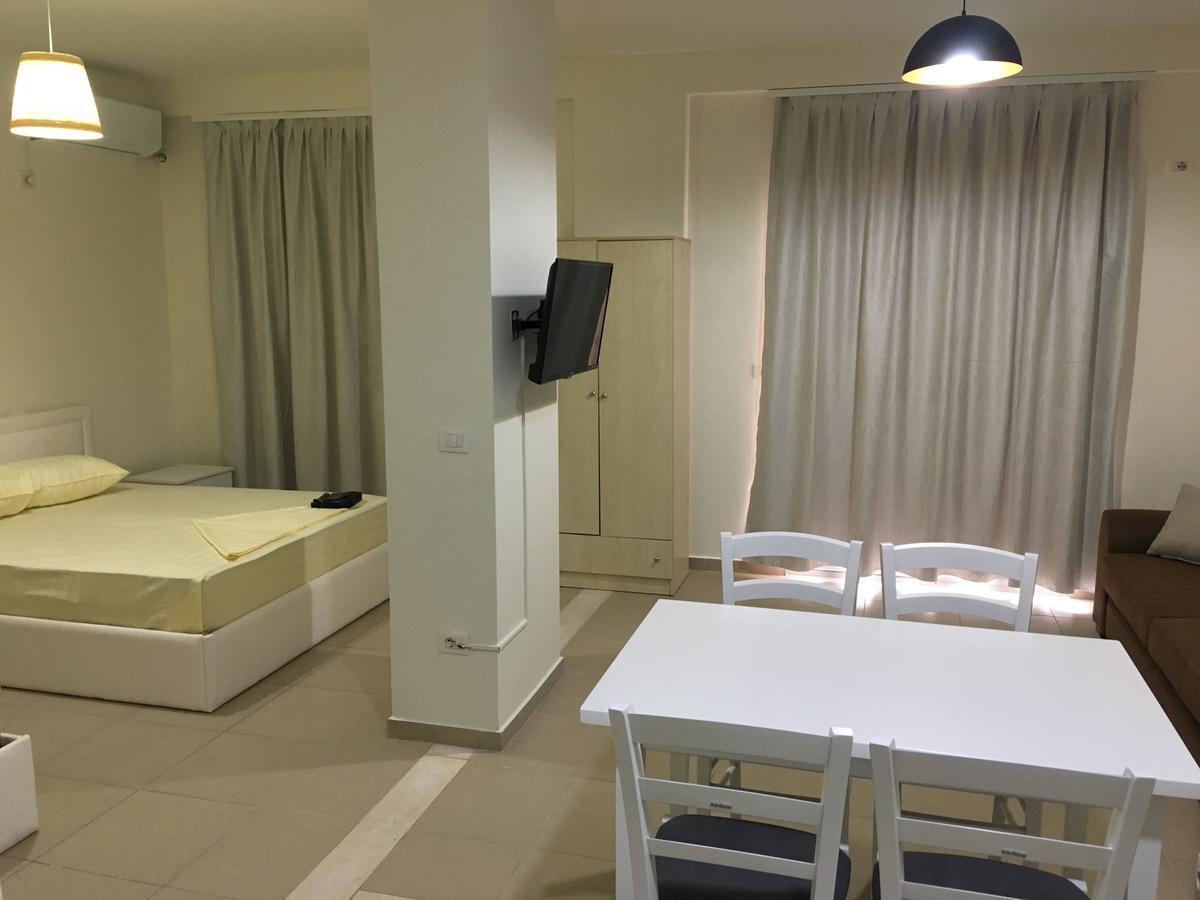 Alexander Rooms & Apartments Драч Екстериор снимка
